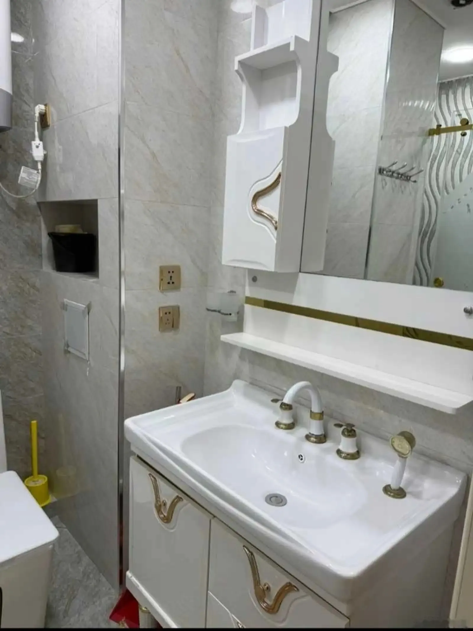 3-комн. квартира, 12 этаж, 120м², Садбарг, доми гелос