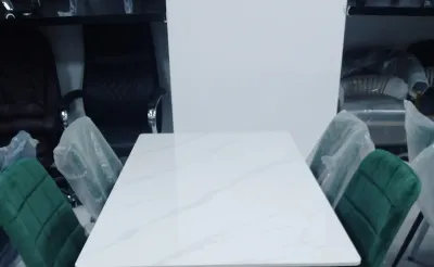Стол со стульями