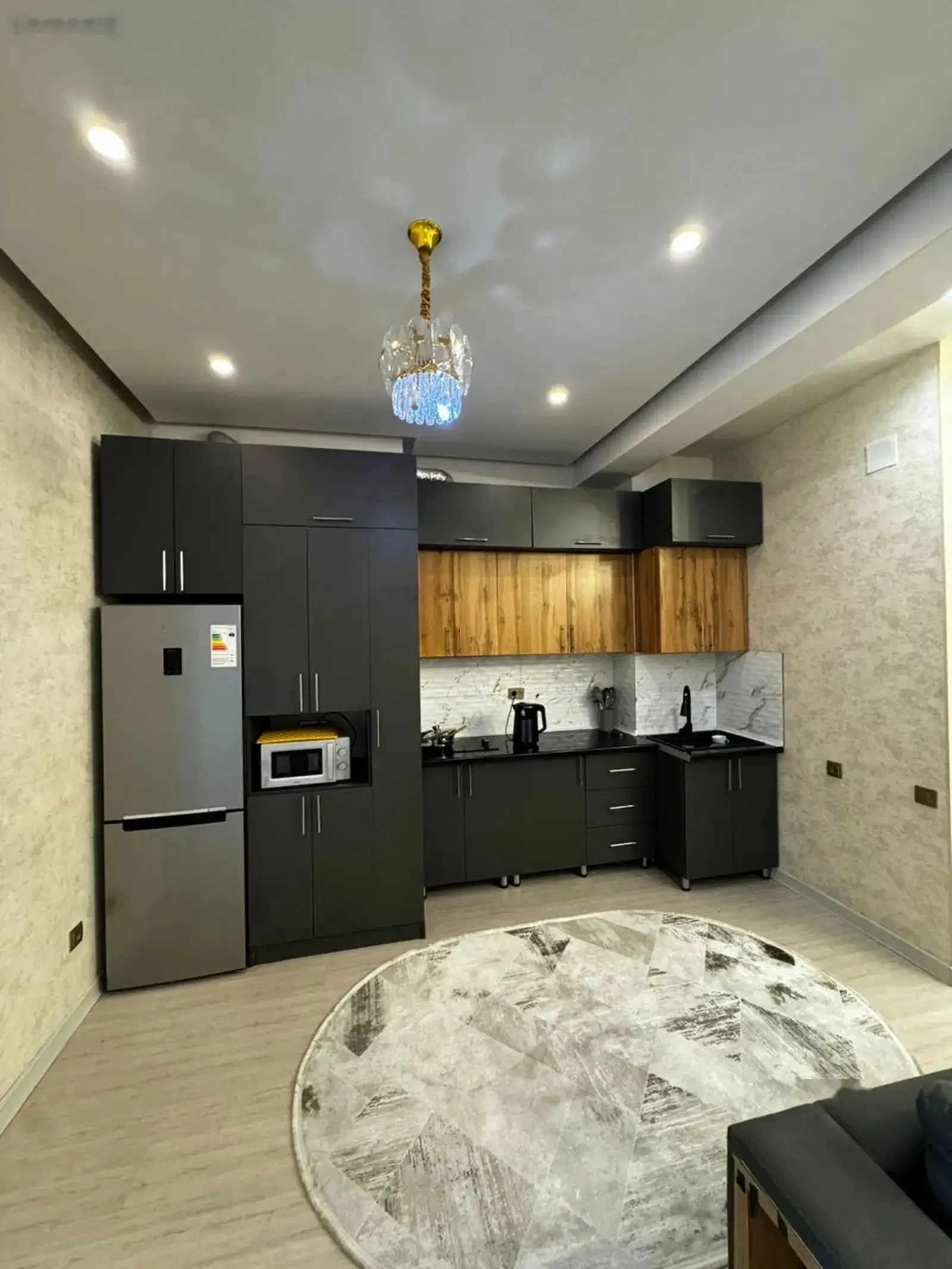 2-комн. квартира, 15 этаж, 90м², овир