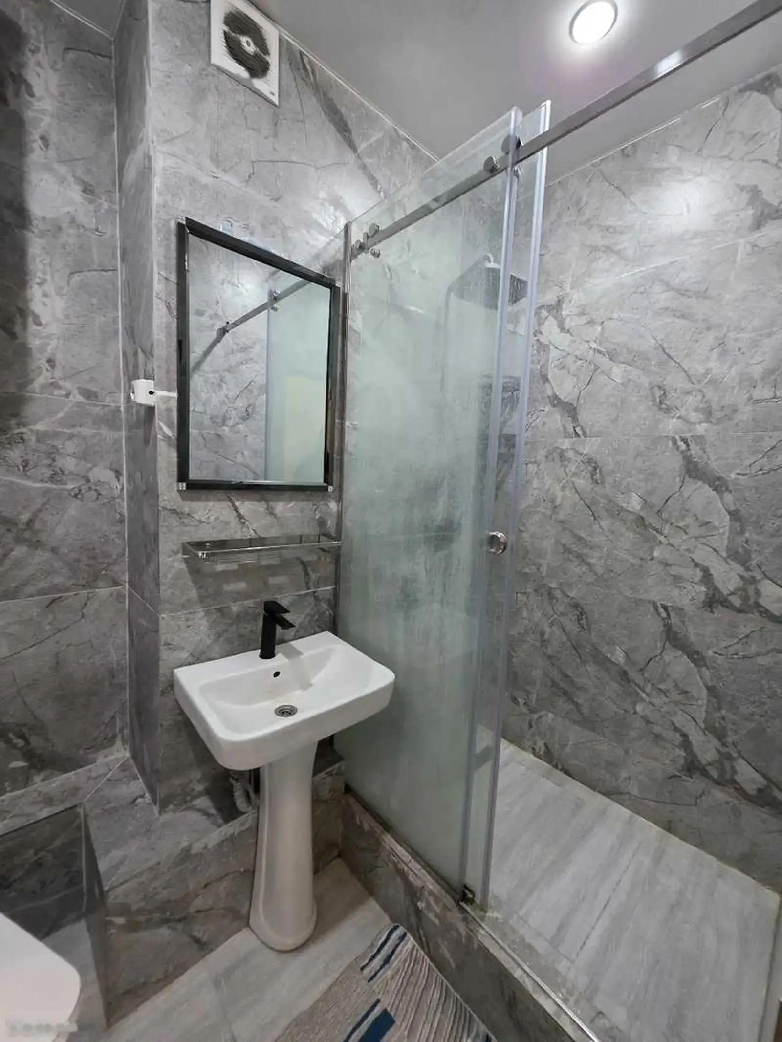 2-комн. квартира, 5 этаж, 50м², 102мкр