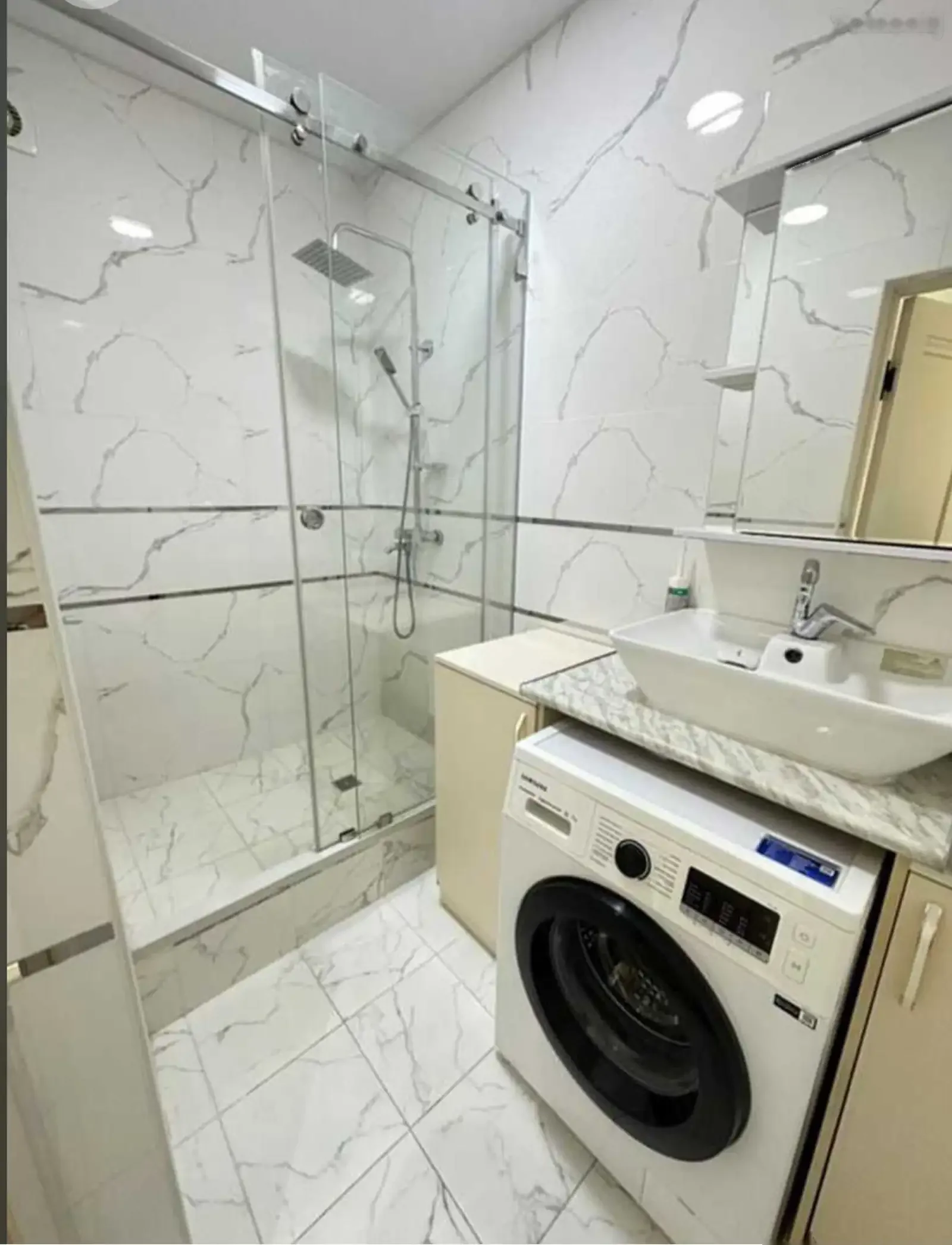 3-комн. квартира, 14 этаж, 106м², 82 мкр