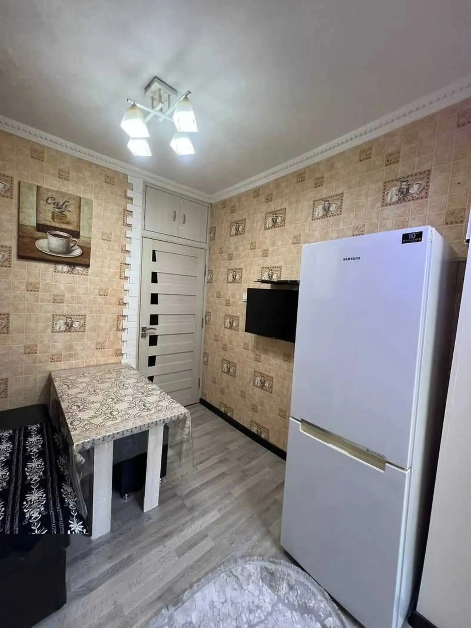 2-комн. квартира, 4 этаж, 63м², 92 мкр кафеи Суман