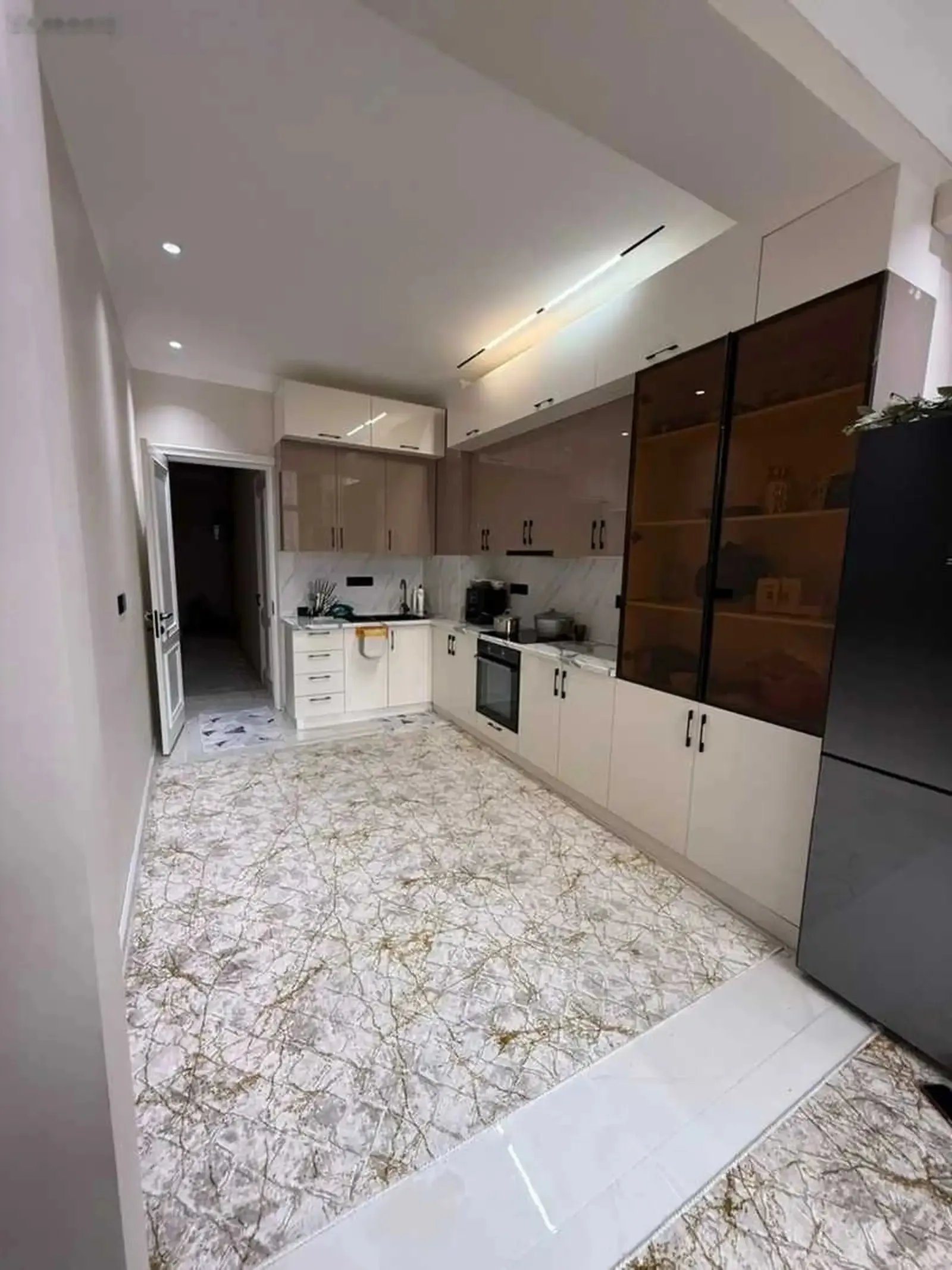 2-комн. квартира, 3 этаж, 85м², овир