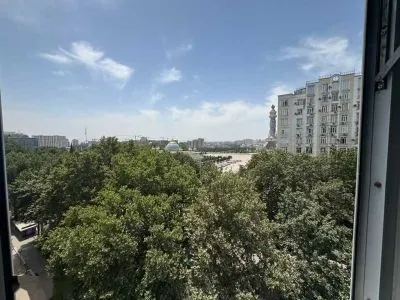 3-комн. квартира, 3 этаж, 95м², И. Сомони