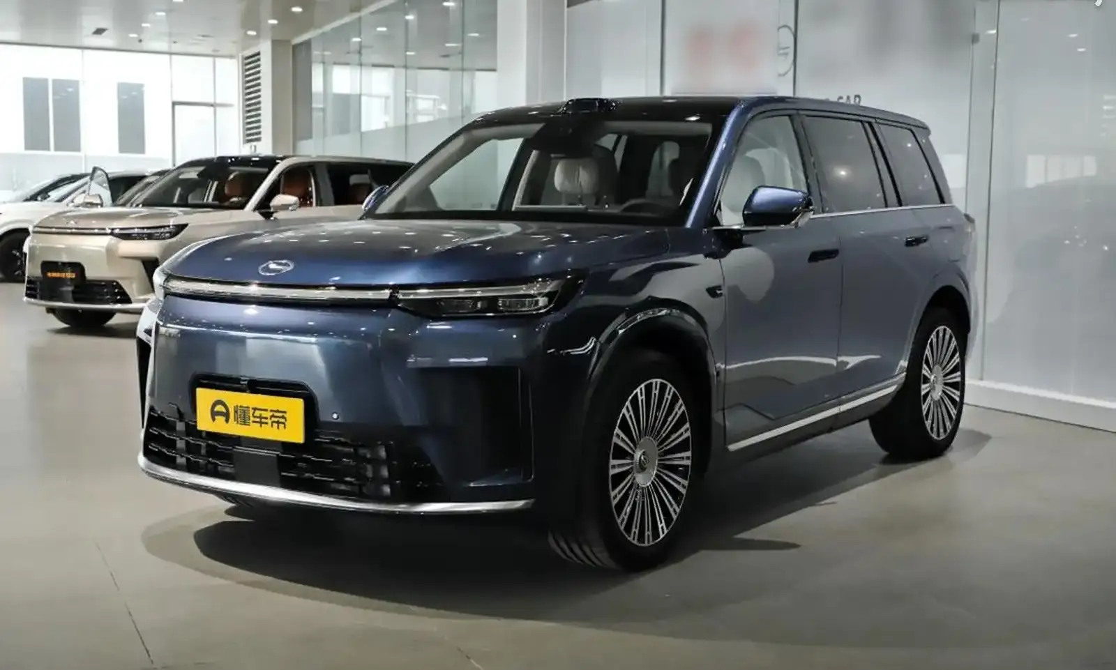 GAC Trumpchi GS8,