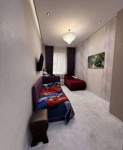 3-комн. квартира, 2 этаж, 104 м², Сомони Славянский