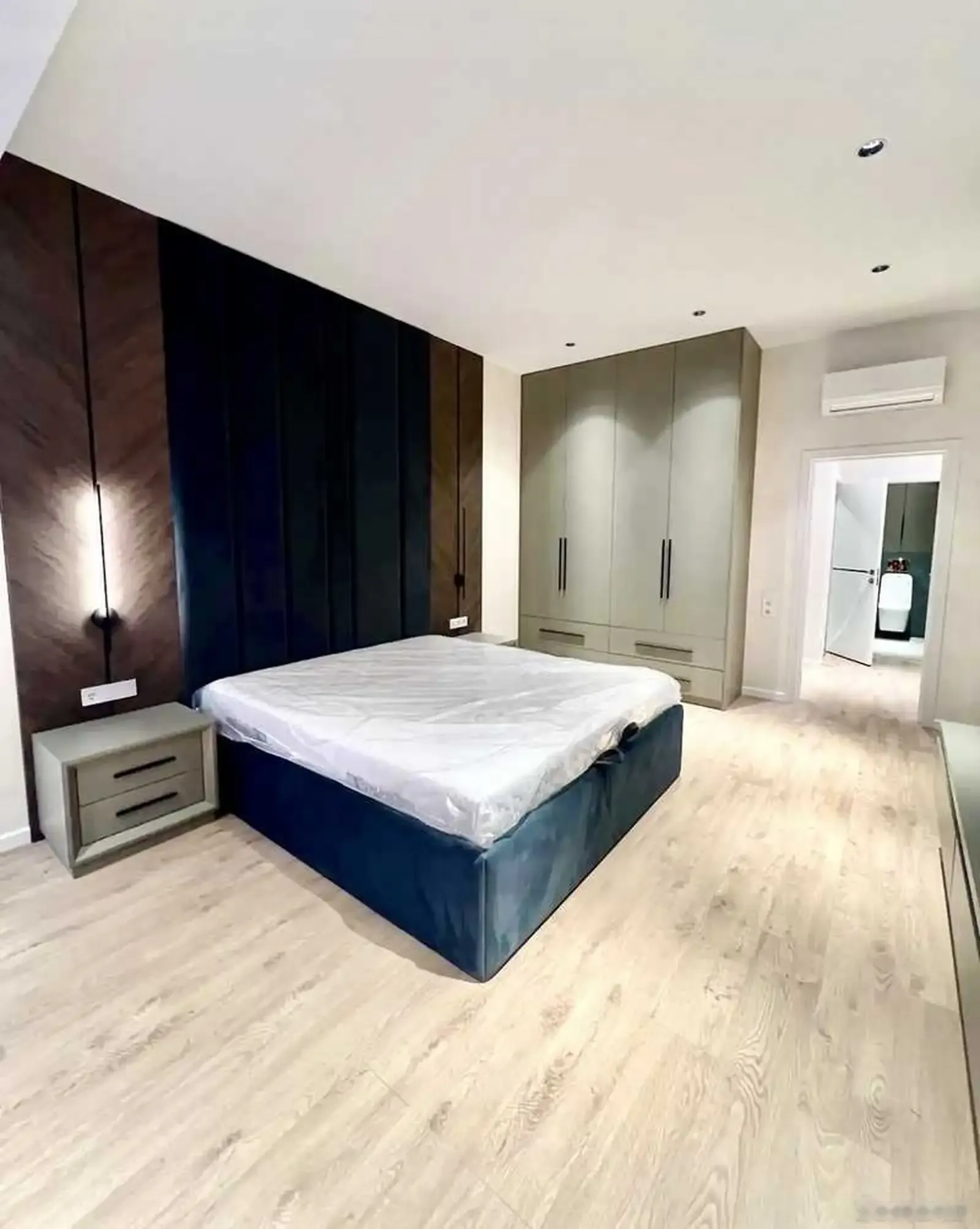 2-комн. квартира, 12 этаж, 115м², ЦУМ