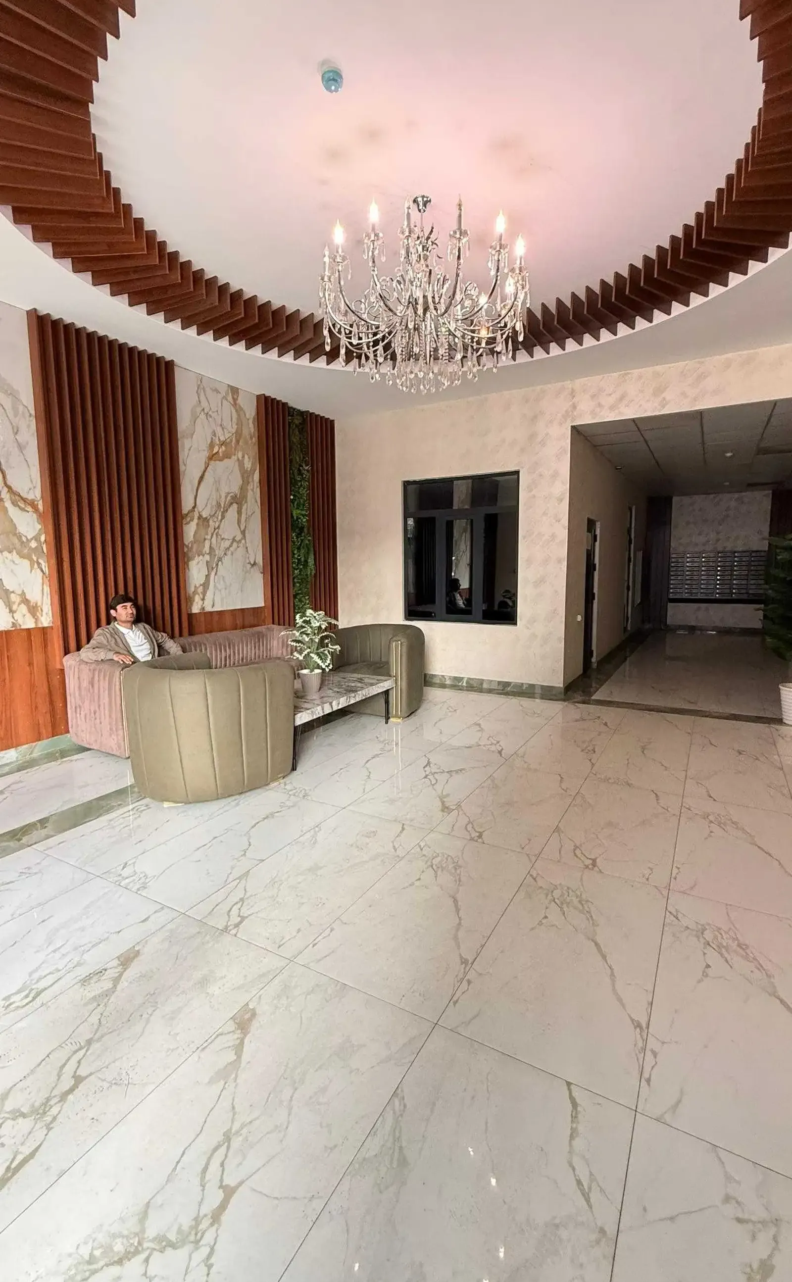 2-комн. квартира, 15 этаж, 61 м², Исмоили Сомони