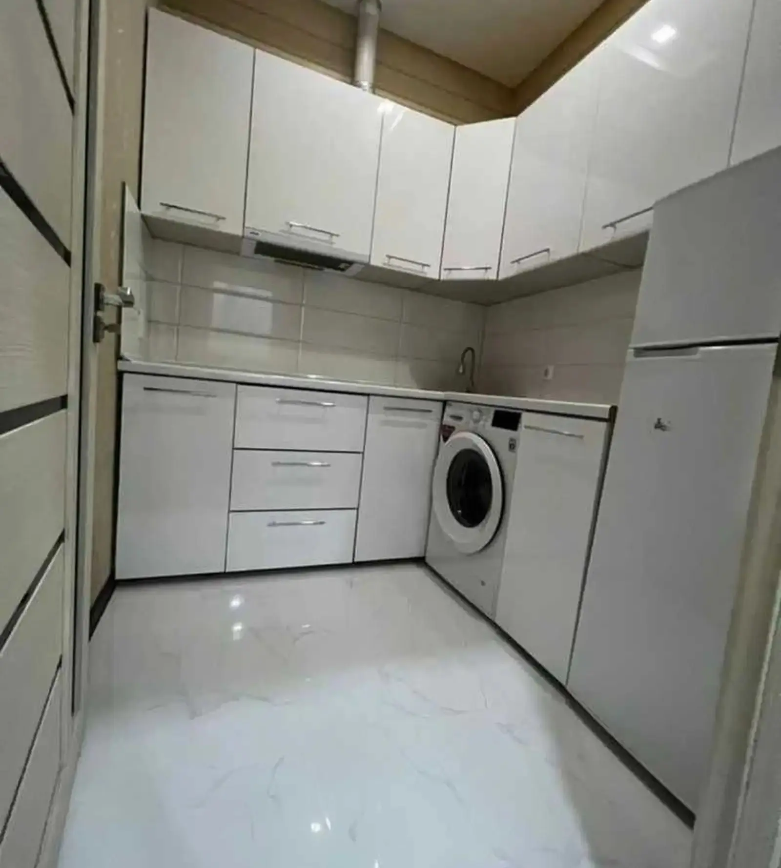 2-комн. квартира, 12 этаж, 66м², 82мкр