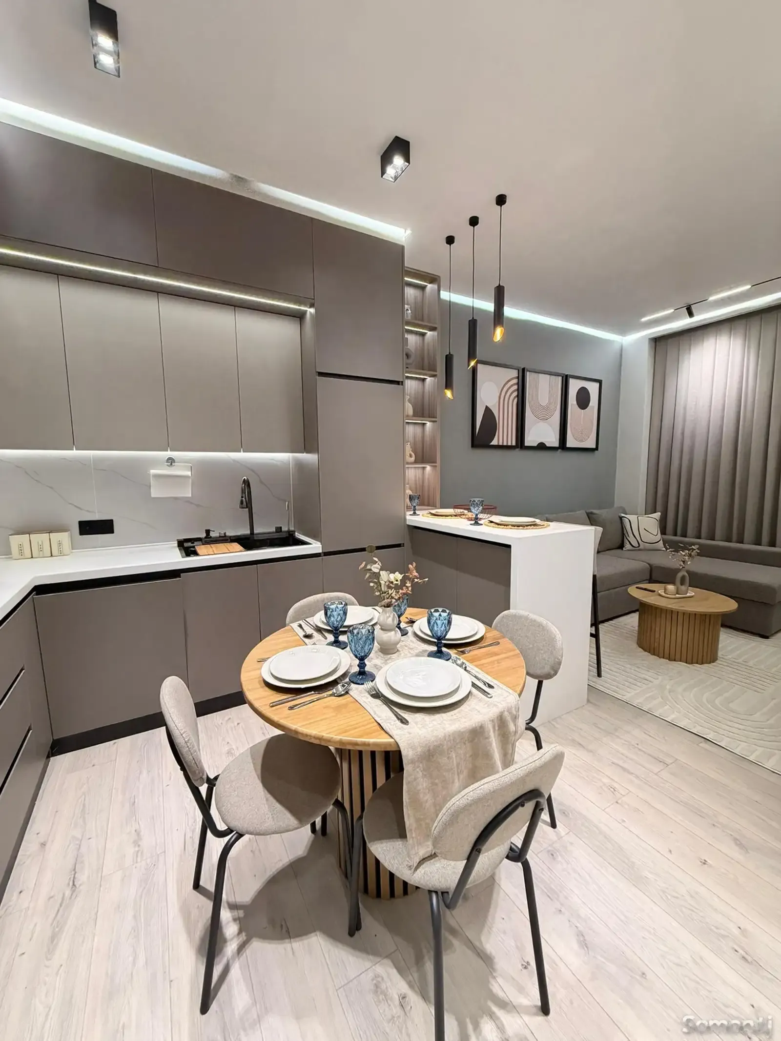2-комн. квартира, 18 этаж, 45 м², Овир, над супермаркетом Ёвар