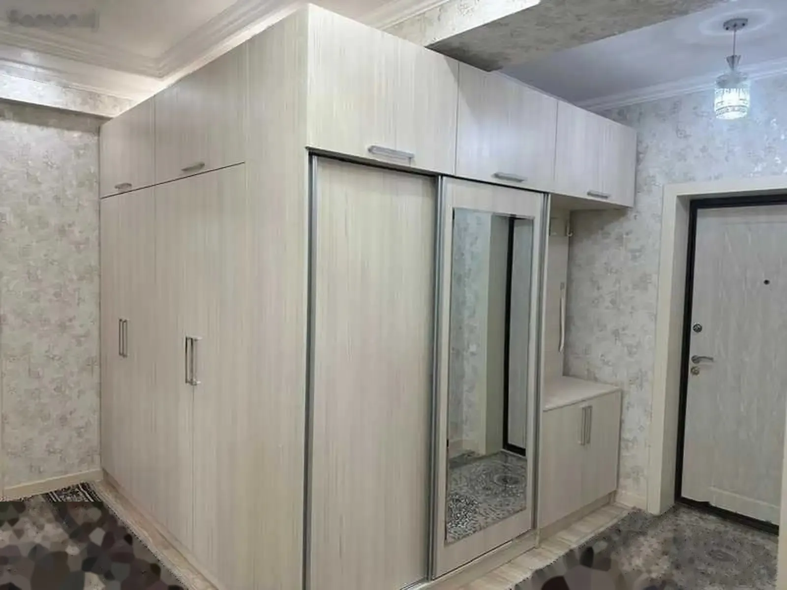 2-комн. квартира, 5 этаж, 85м², Фирдавси