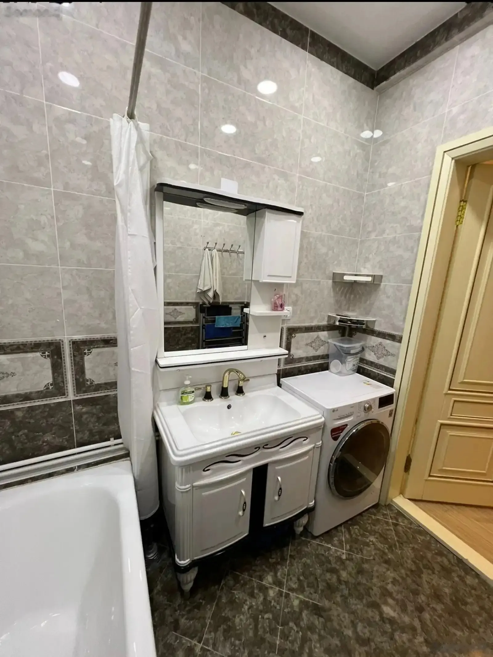 3-комн. квартира, 6 этаж, 120м², Опера Балет