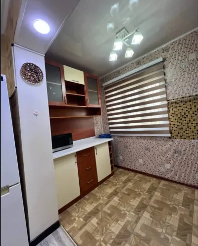 2-комн. квартира, 4 этаж, 60м², Сино 92мкр