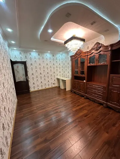 2-комн. квартира, 2 этаж, 75м², Фирдавси