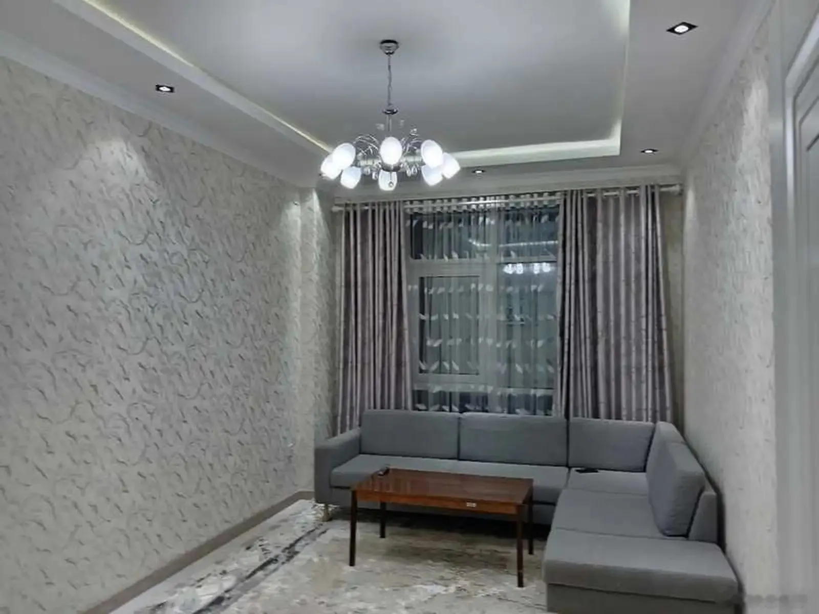 2-комн. квартира, 10 этаж, 52м², пайкари голубой экран