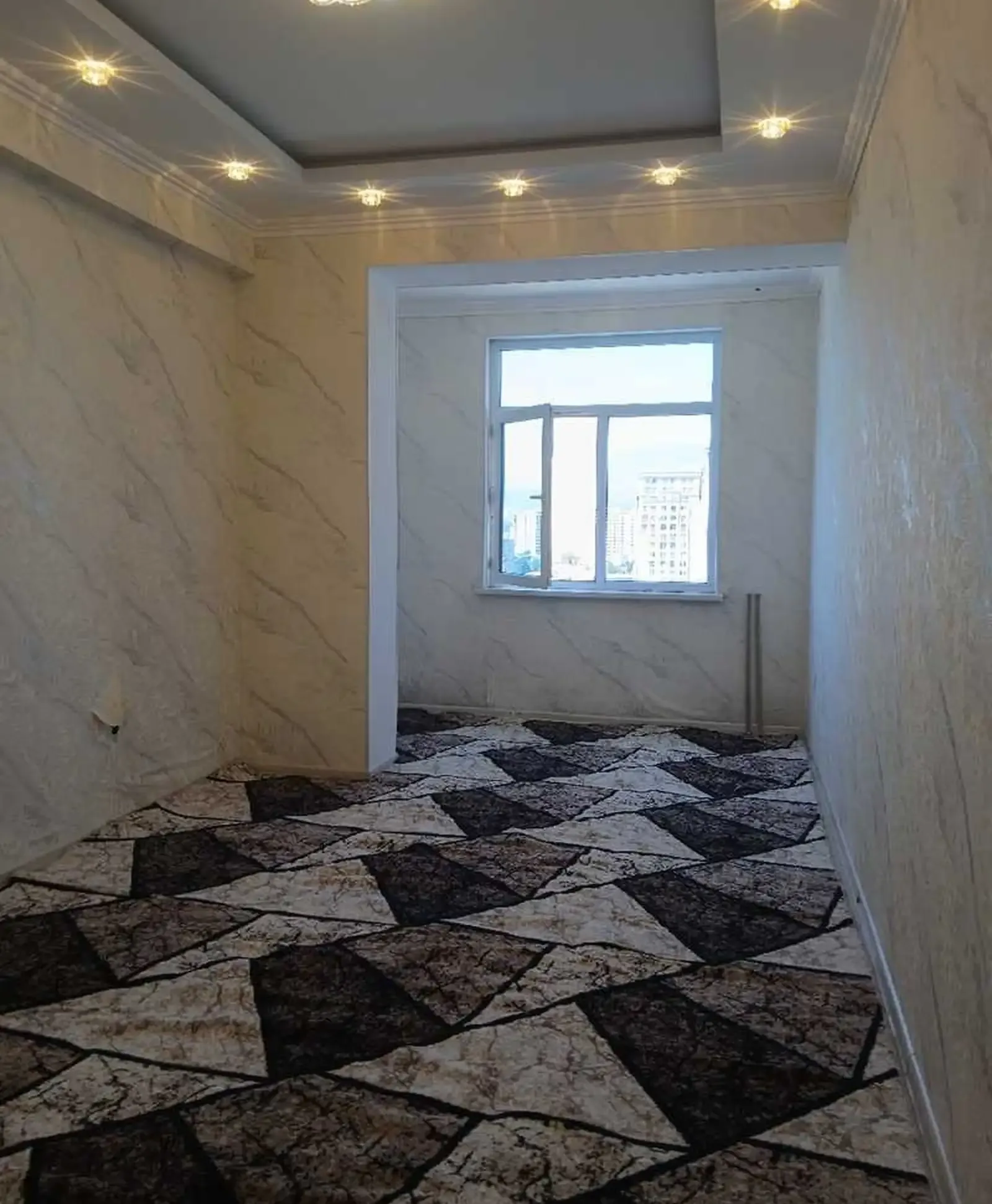 2-комн. квартира, 13 этаж, 65м², Молодежный