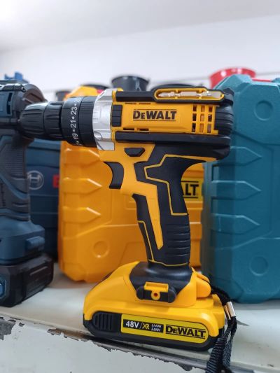 Шуруповёрт Dewalt