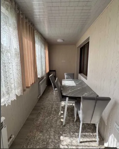 3-комн. квартира, 3 этаж, 59м², 102 мкр