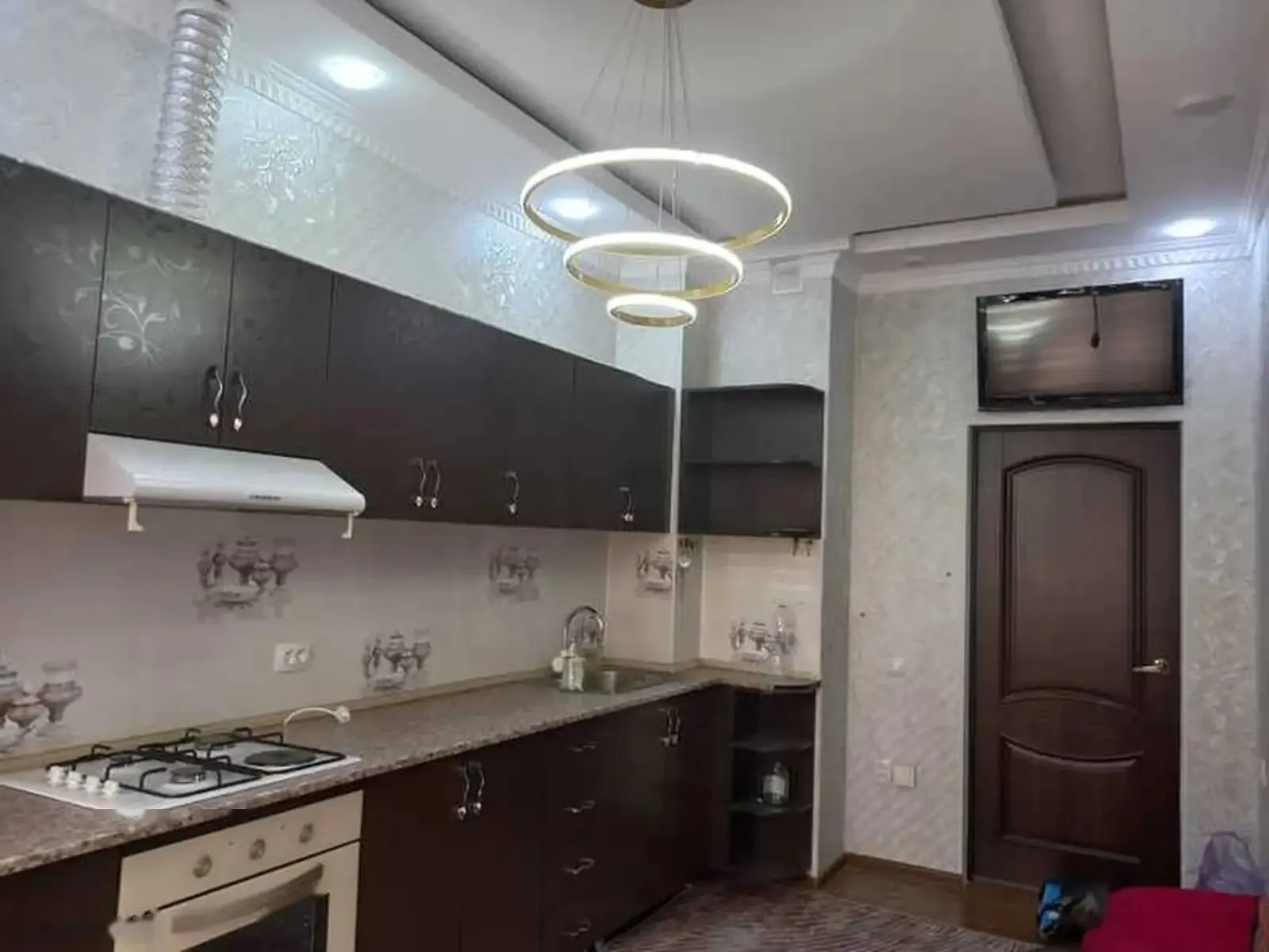 2-комн. квартира, 11 этаж, 75м², воданасос бади доми ёвар