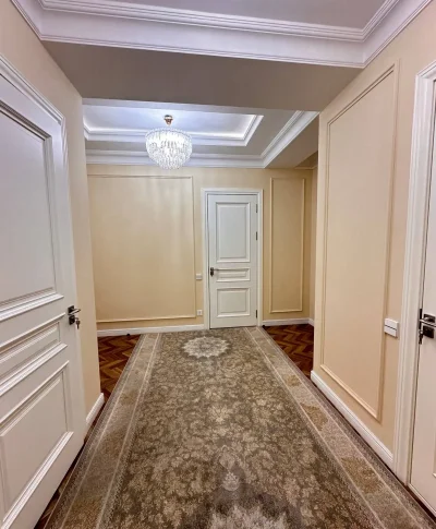 3-комн. квартира, 3 этаж, 102 м², Исмоили Сомони школа 8 (Дом Баракат)