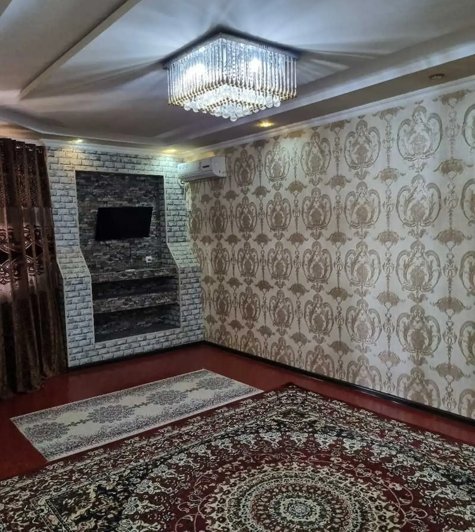 4-комн. квартира, 3 этаж, 80м², Сино