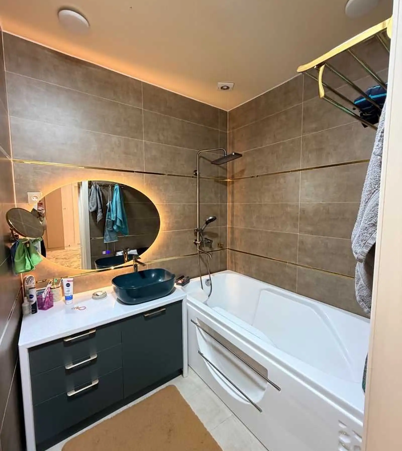3-комн. квартира, 13 этаж, 100м², Сино 112 мкр дом Пайкар Наздикии мости