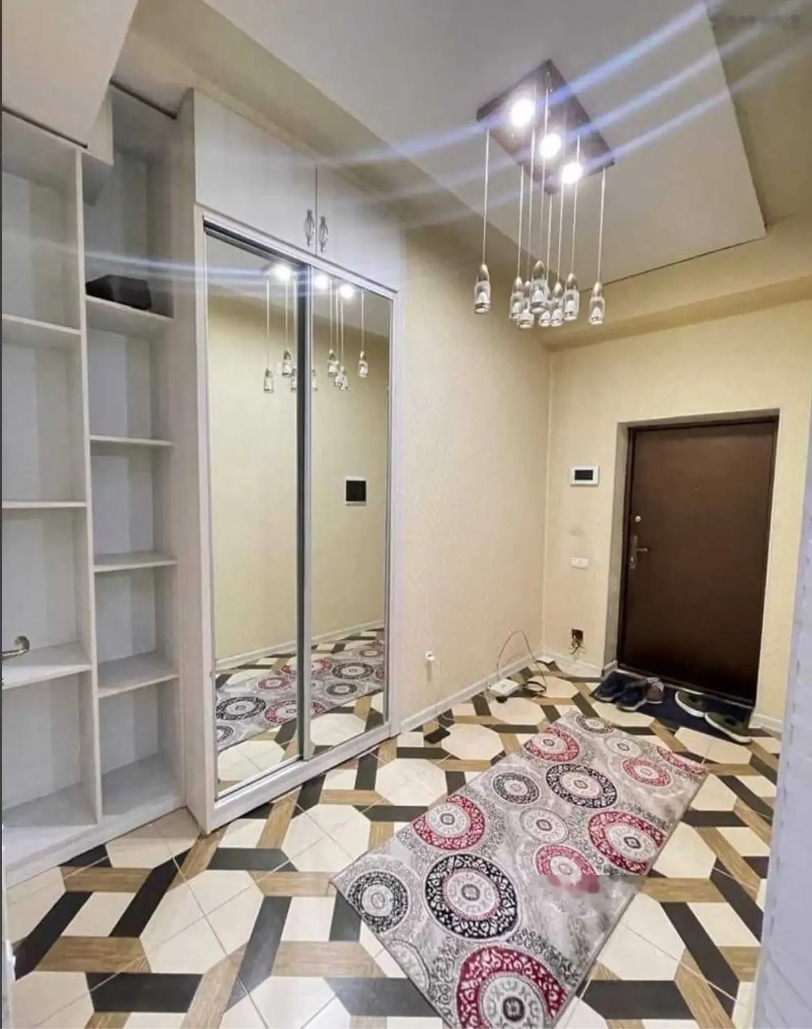 2-комн. квартира, 4 этаж, 70м², дом печать