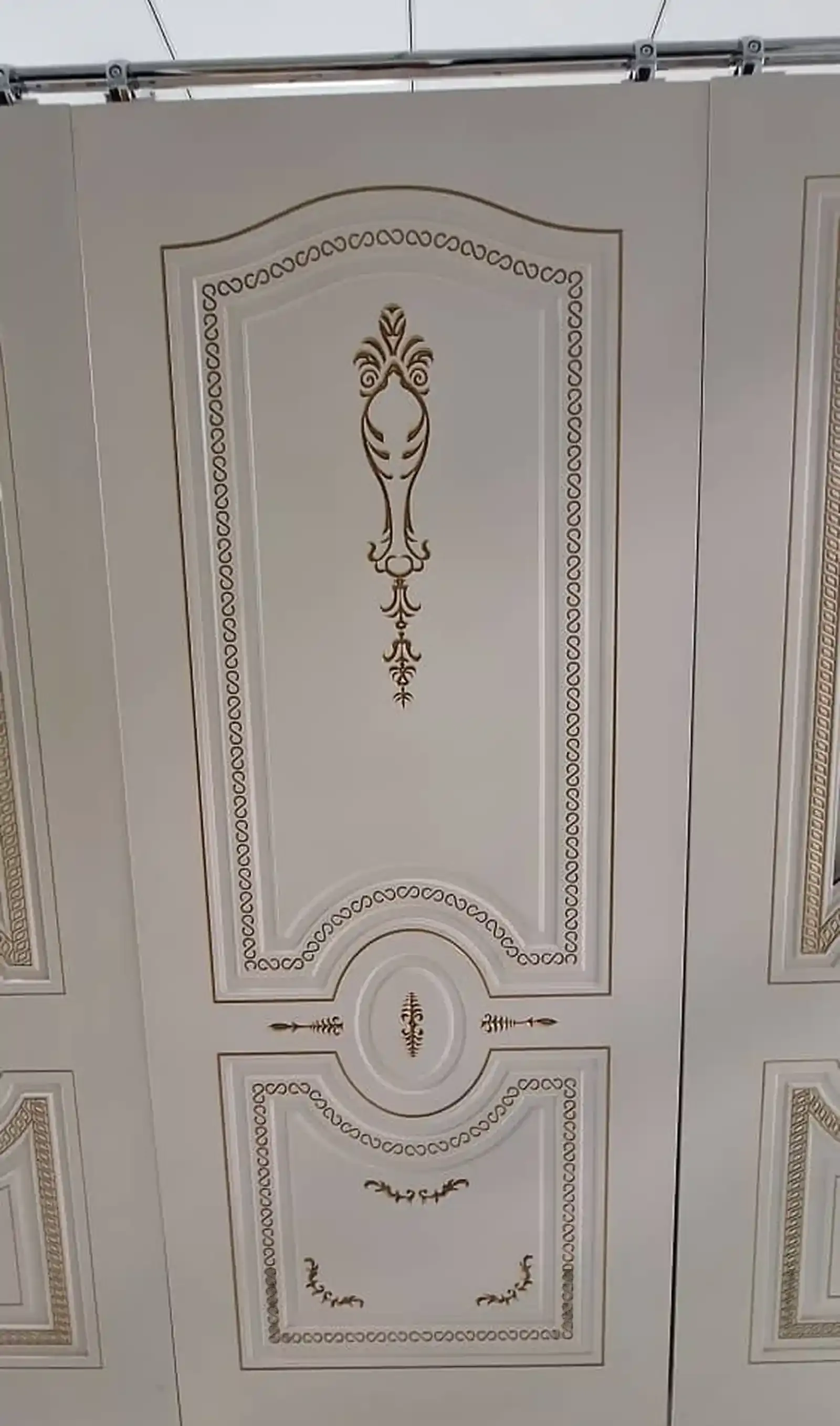 Дверь
