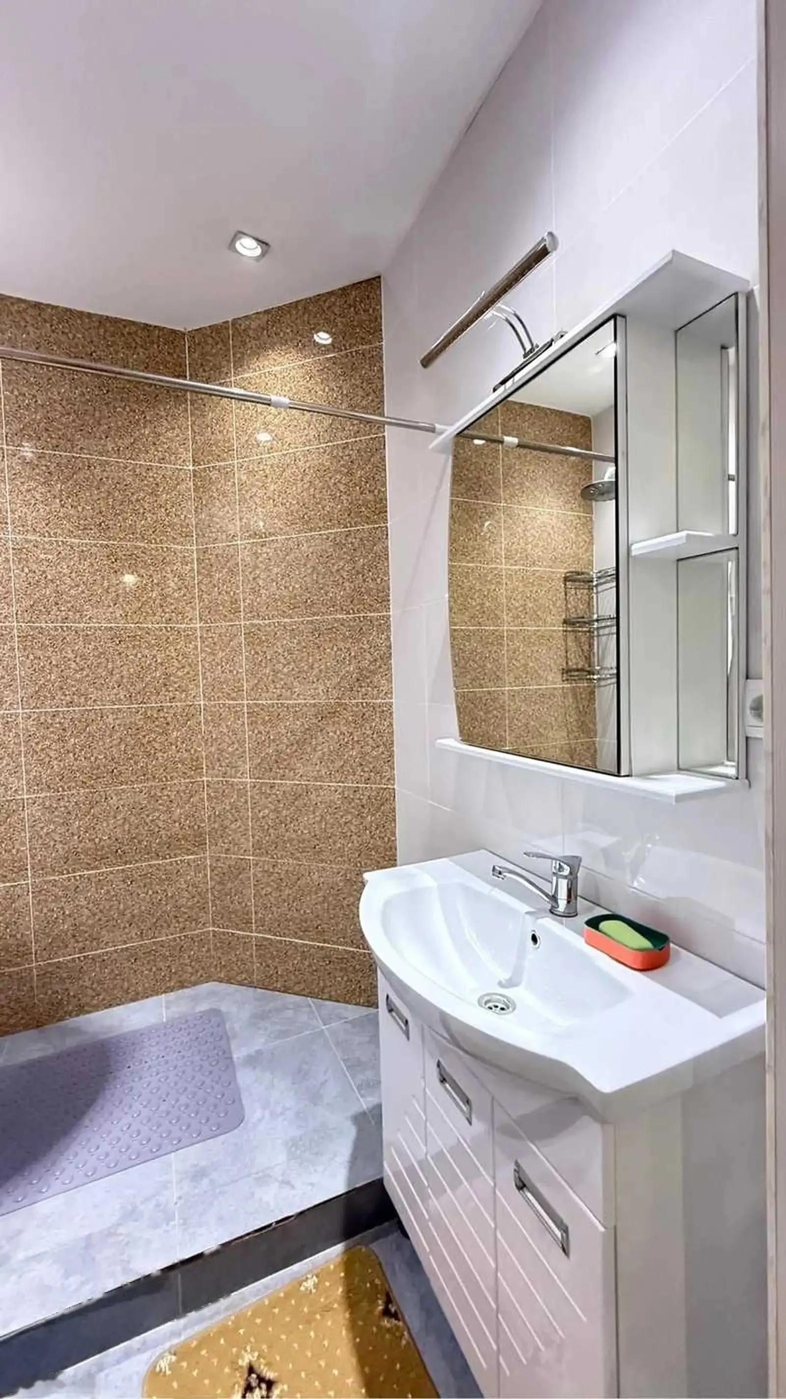 2-комн. квартира, 4 этаж, 78м², Шохмансур
