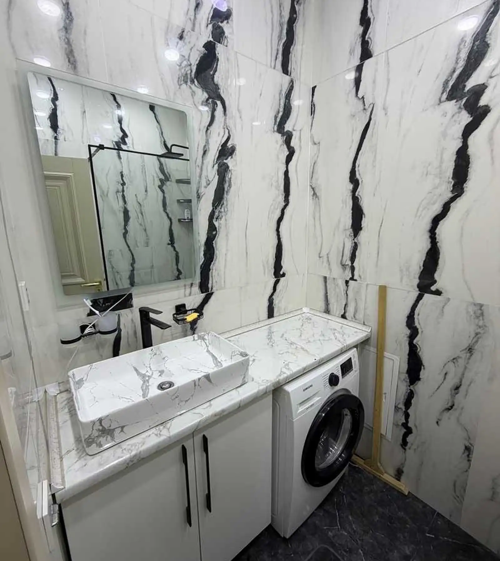 2-комн. квартира, 7 этаж, 75м², Шохмансур доми Хучанд Сарой Айни 46 назди Скорий больница