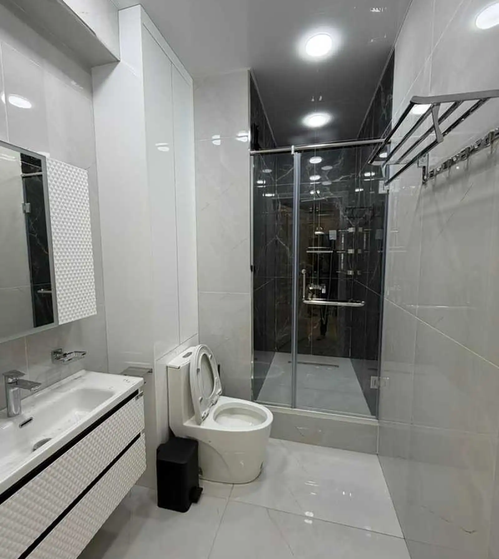 2-комн. квартира, 15 этаж, 110м², Оперка ру баруи Поликлиника