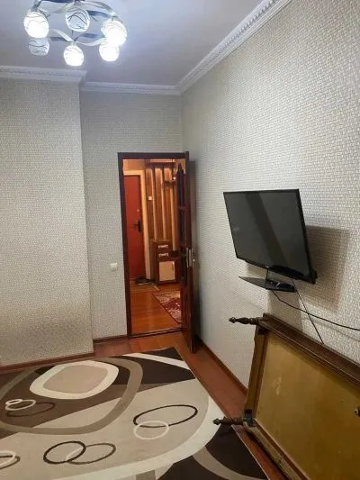3-комн. квартира, 5 этаж, 70м², сино 102 мкр