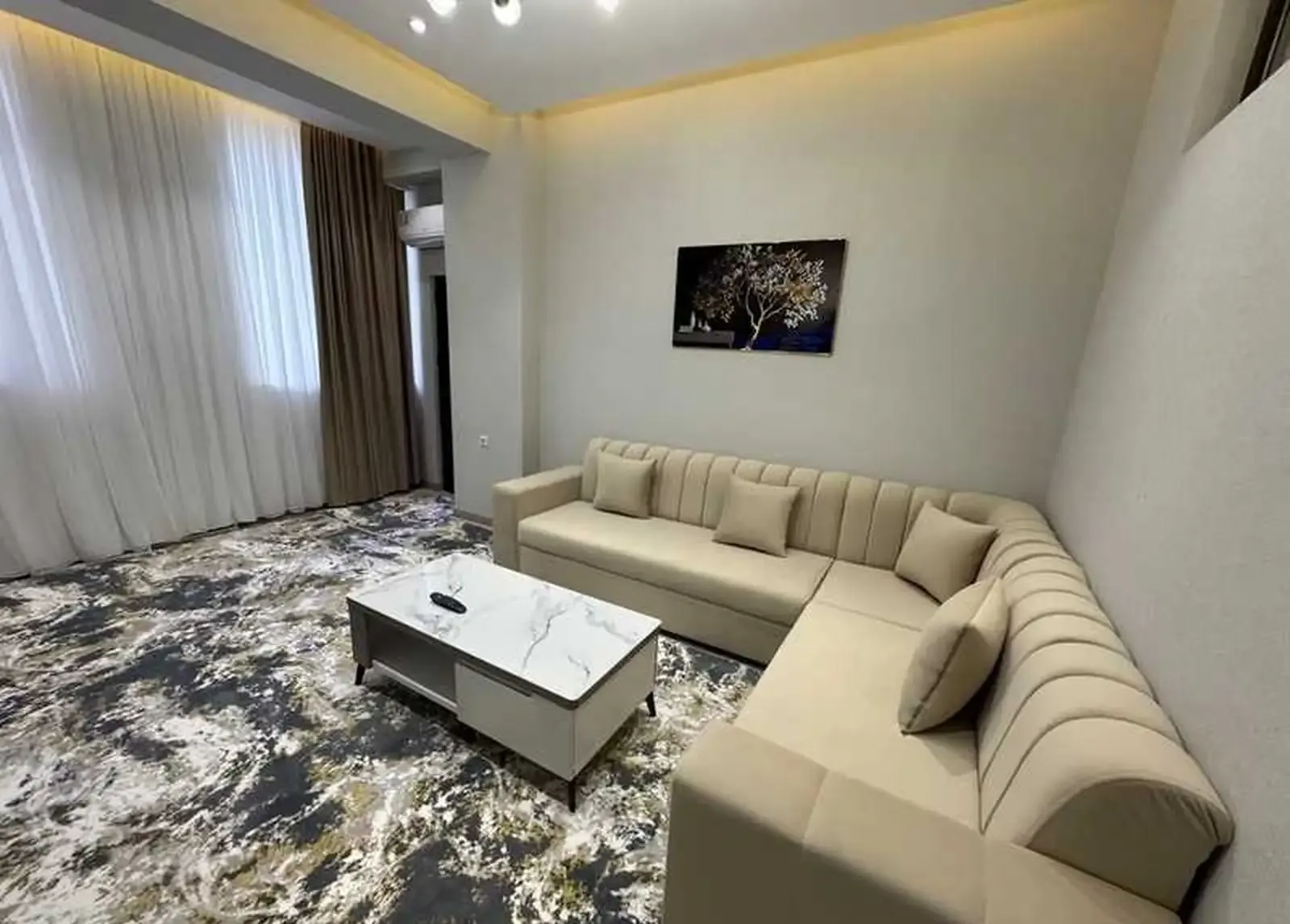 2-комн. квартира, 4 этаж, 60м², Гостиница Хилтон