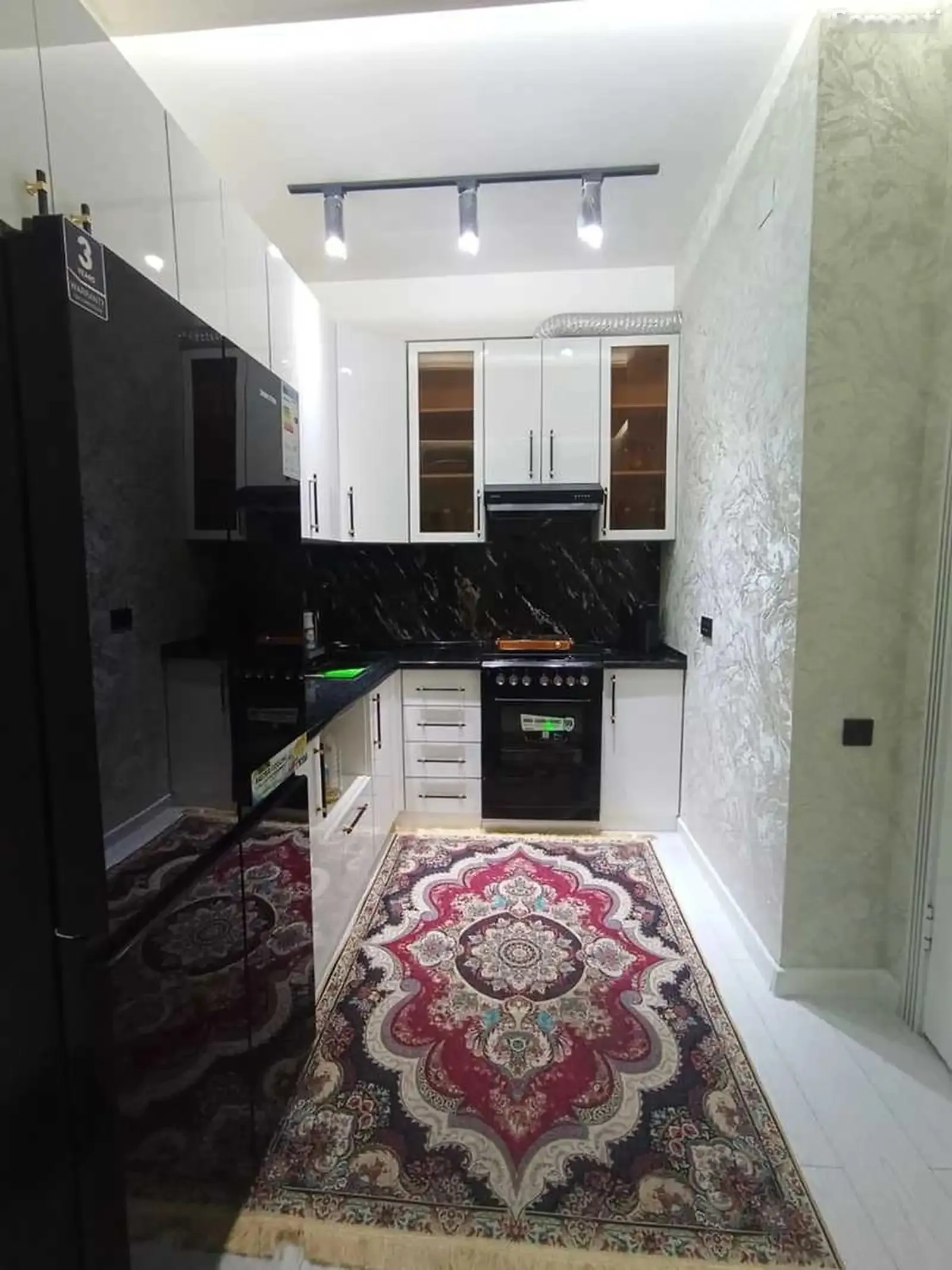 2-комн. квартира, 11 этаж, 85м², Доми ёвар