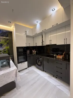 3-комн. квартира, 2 этаж, 102 м², Сино