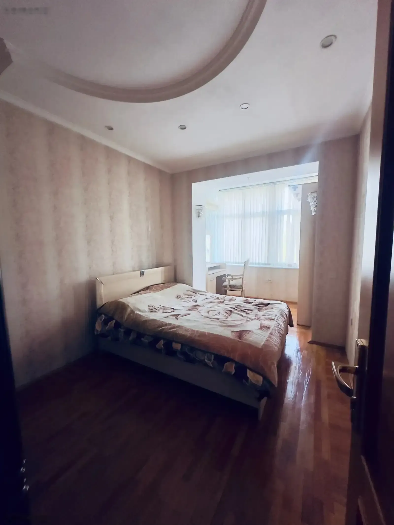 3-комн. квартира, 3 этаж, 100м², ЦУМ