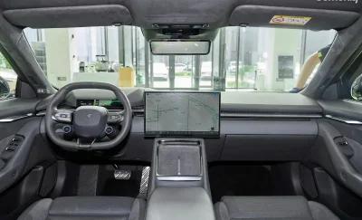 Xpeng P7, 2025