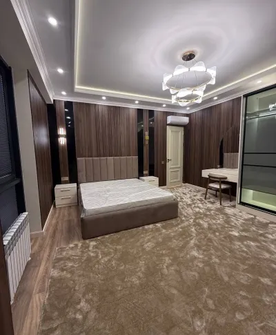 3-комн. квартира, 8 этаж, 131 м², Бустон Сити