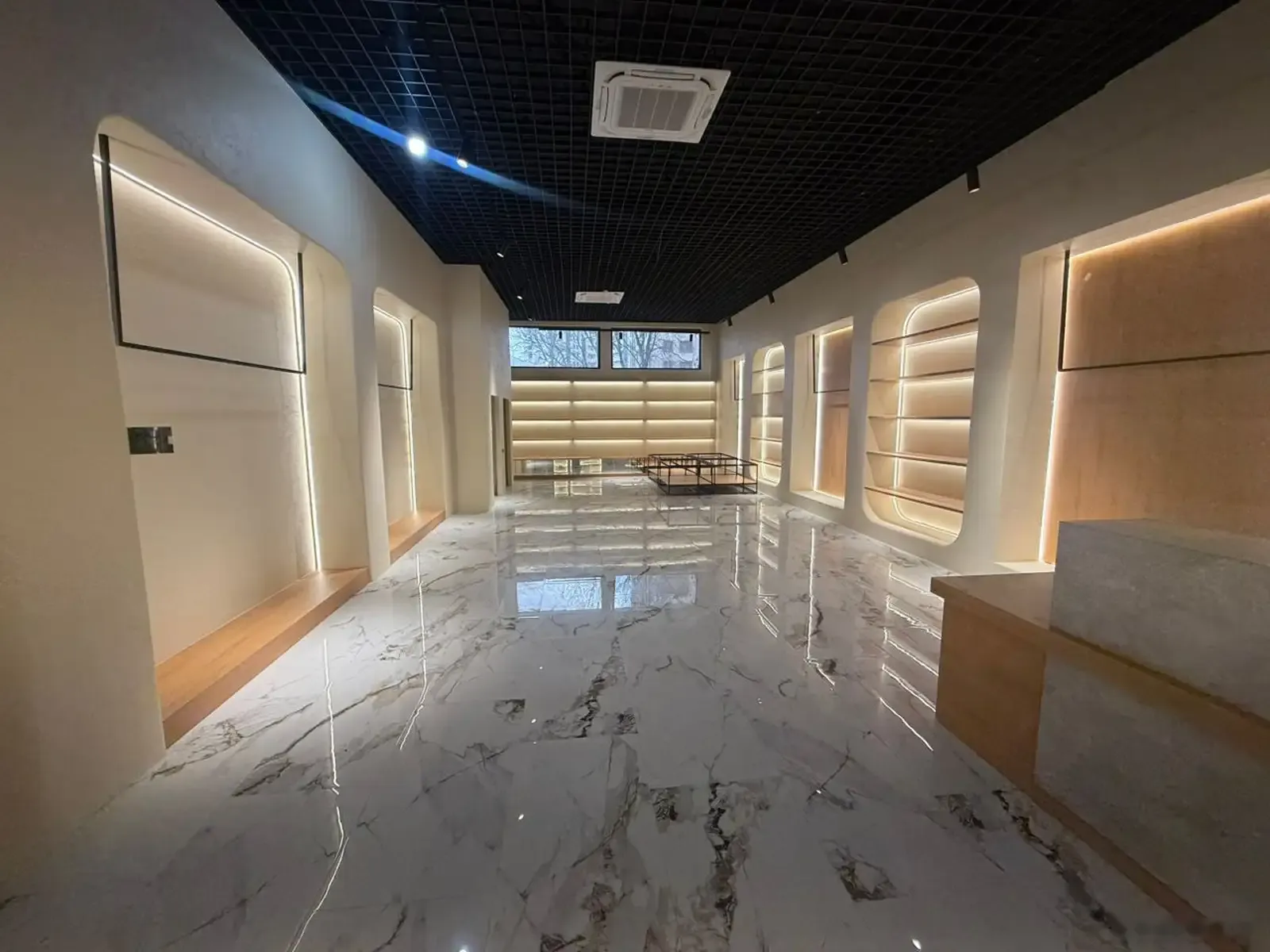 Помещение под магазин / салон, 100м², Дом печати