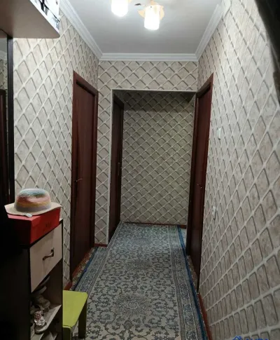 4-комн. квартира, 3 этаж, 80 м², Сино, Испечак