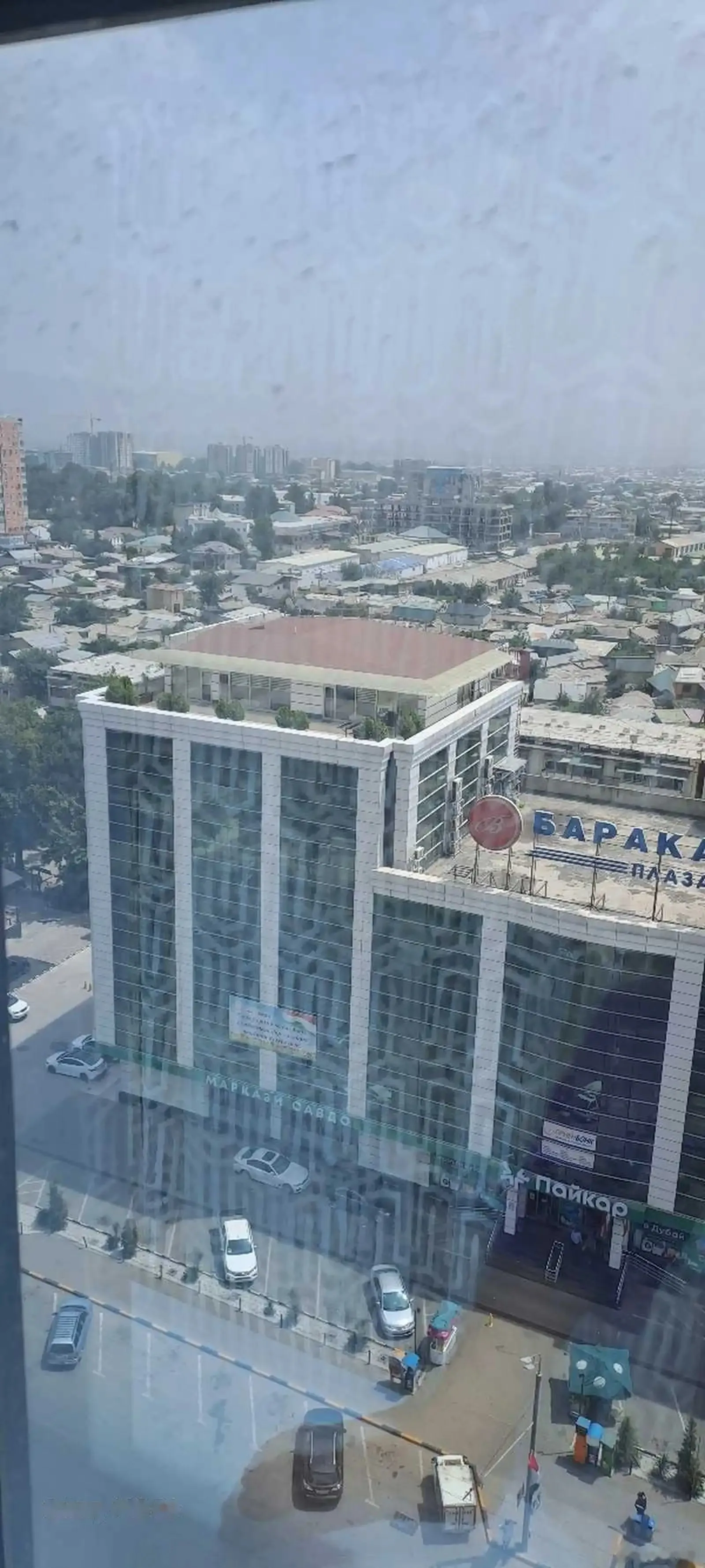 2-комн. квартира, 13 этаж, 75м², голубой экран