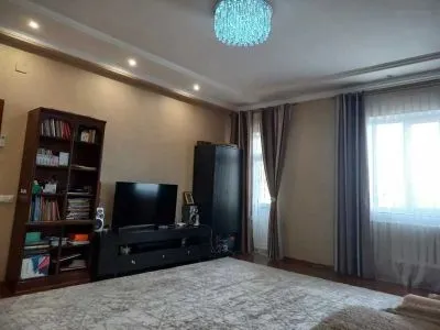 2-комн. квартира, 9 этаж, 80 м², Сино