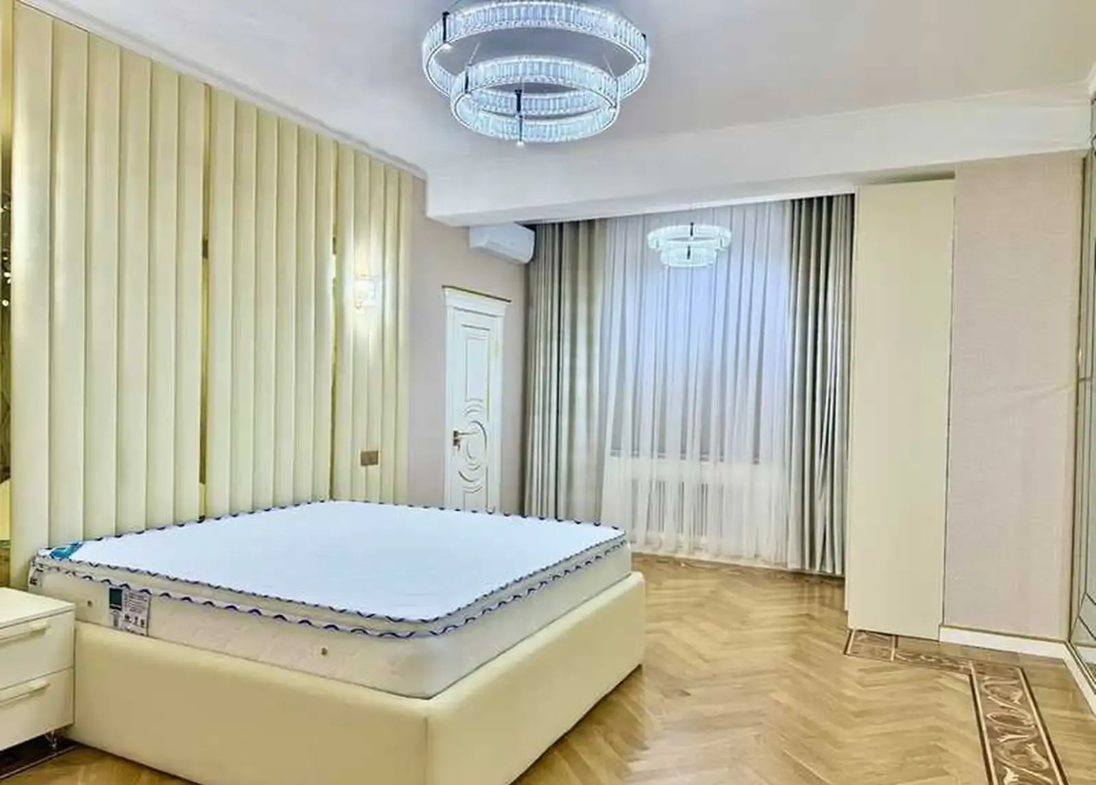 3-комн. квартира, 10 этаж, 100м², ЦУМ