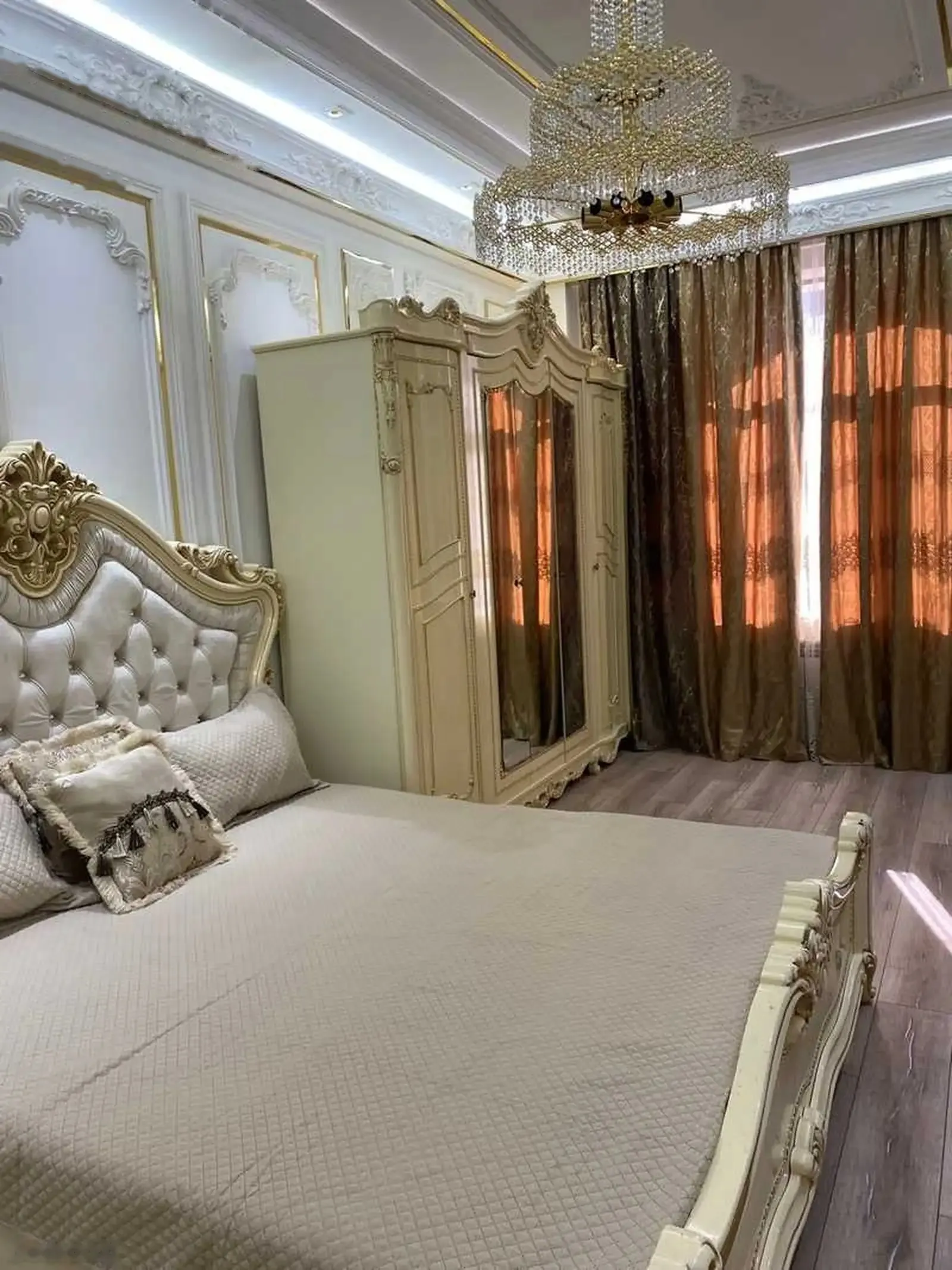 3-комн. квартира, 3 этаж, 100м², сафо