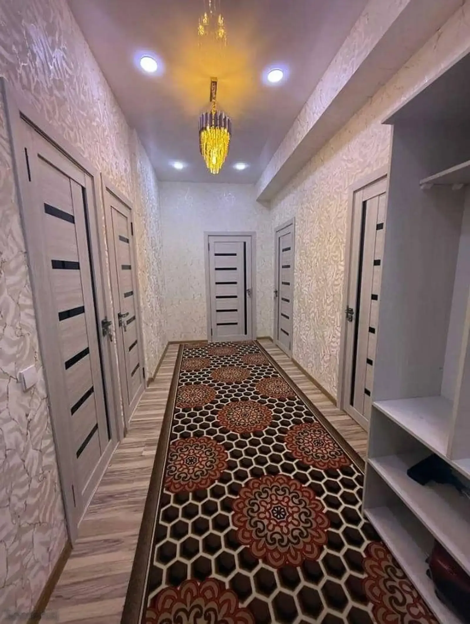 2-комн. квартира, 1 этаж, 52м², 19 микрорайон, Рахими