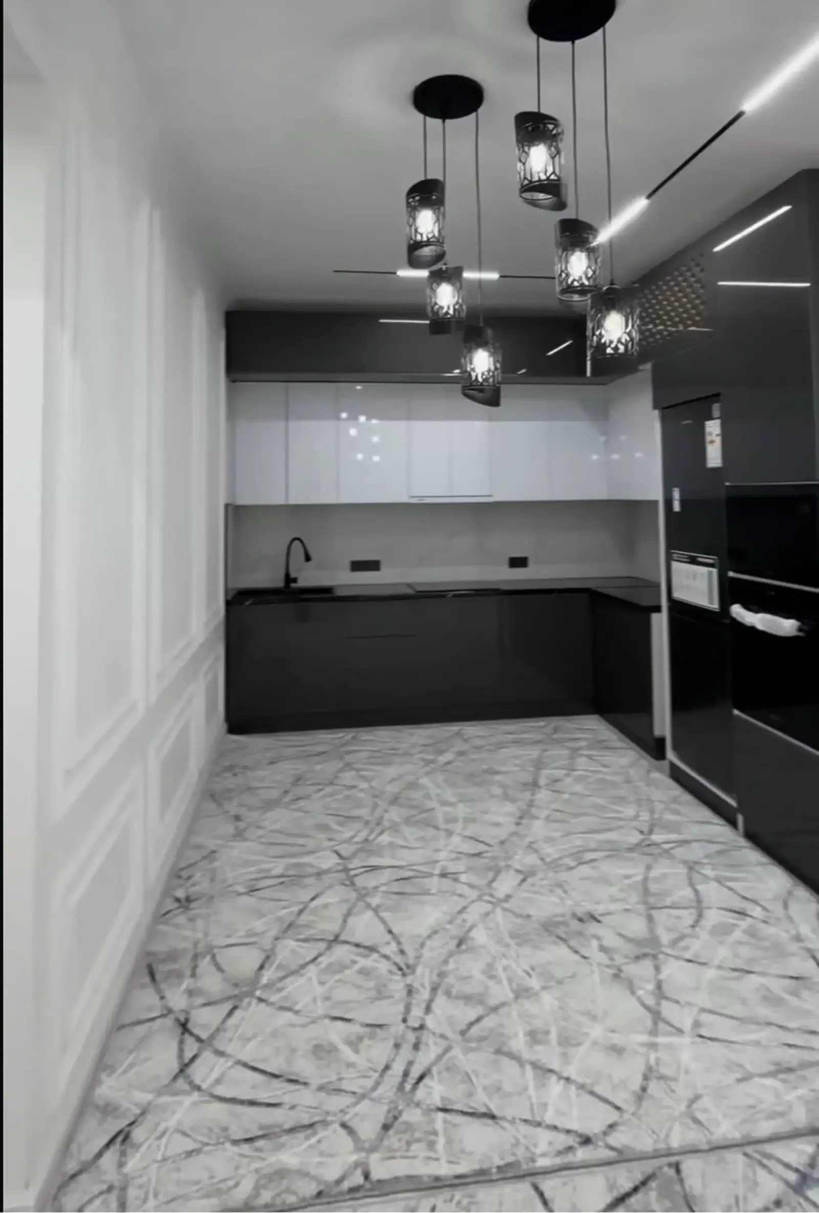 3-комн. квартира, 17 этаж, 108 м², Шохмансур - ру па руи Налоговая