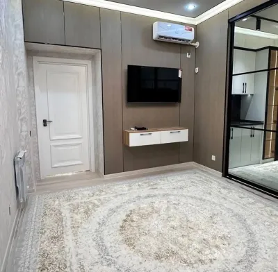 3-комн. квартира, 2 этаж, 82 м², Сино
