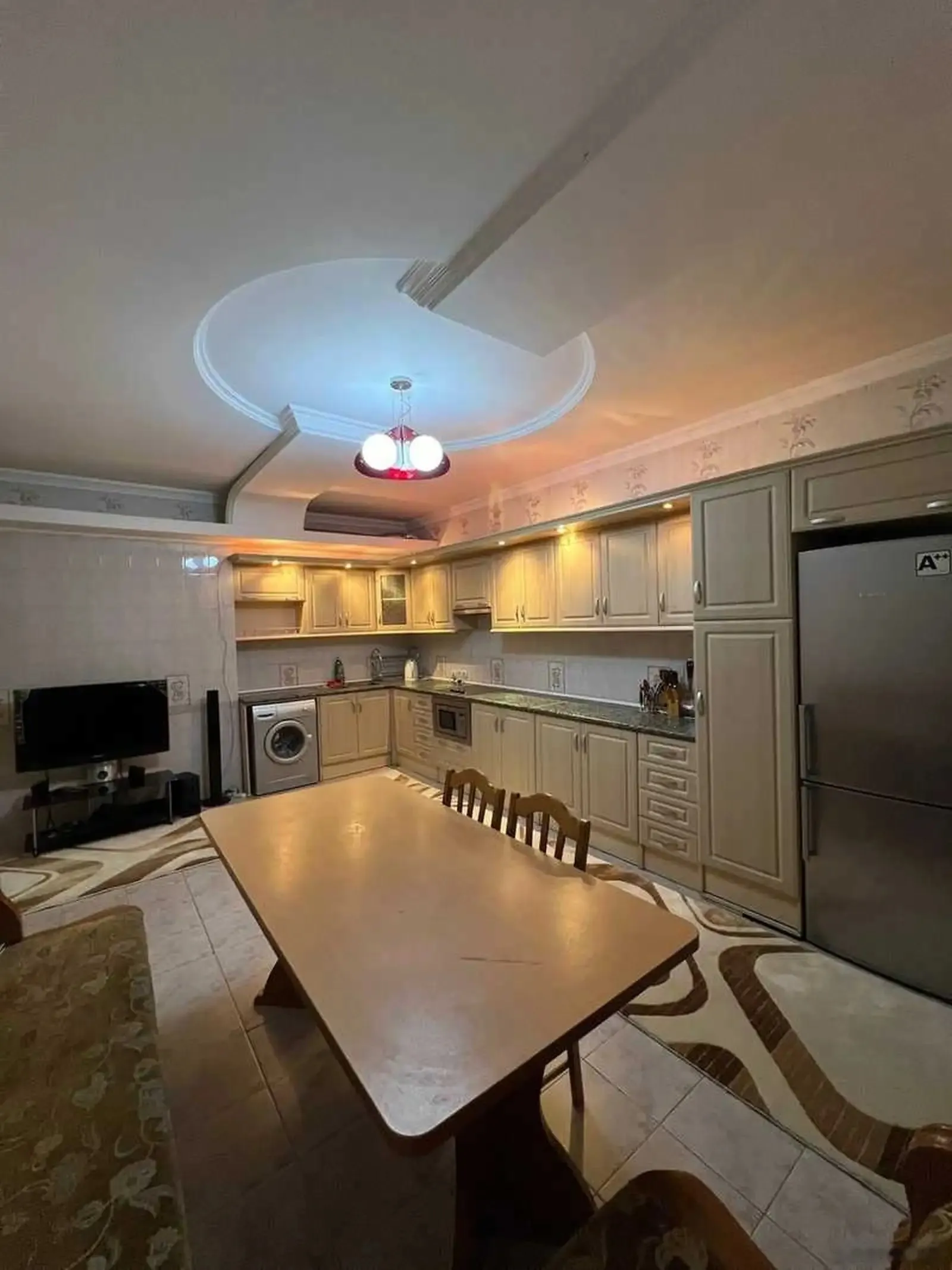 2-комн. квартира, 4 этаж, 118м², дом печат домт швили