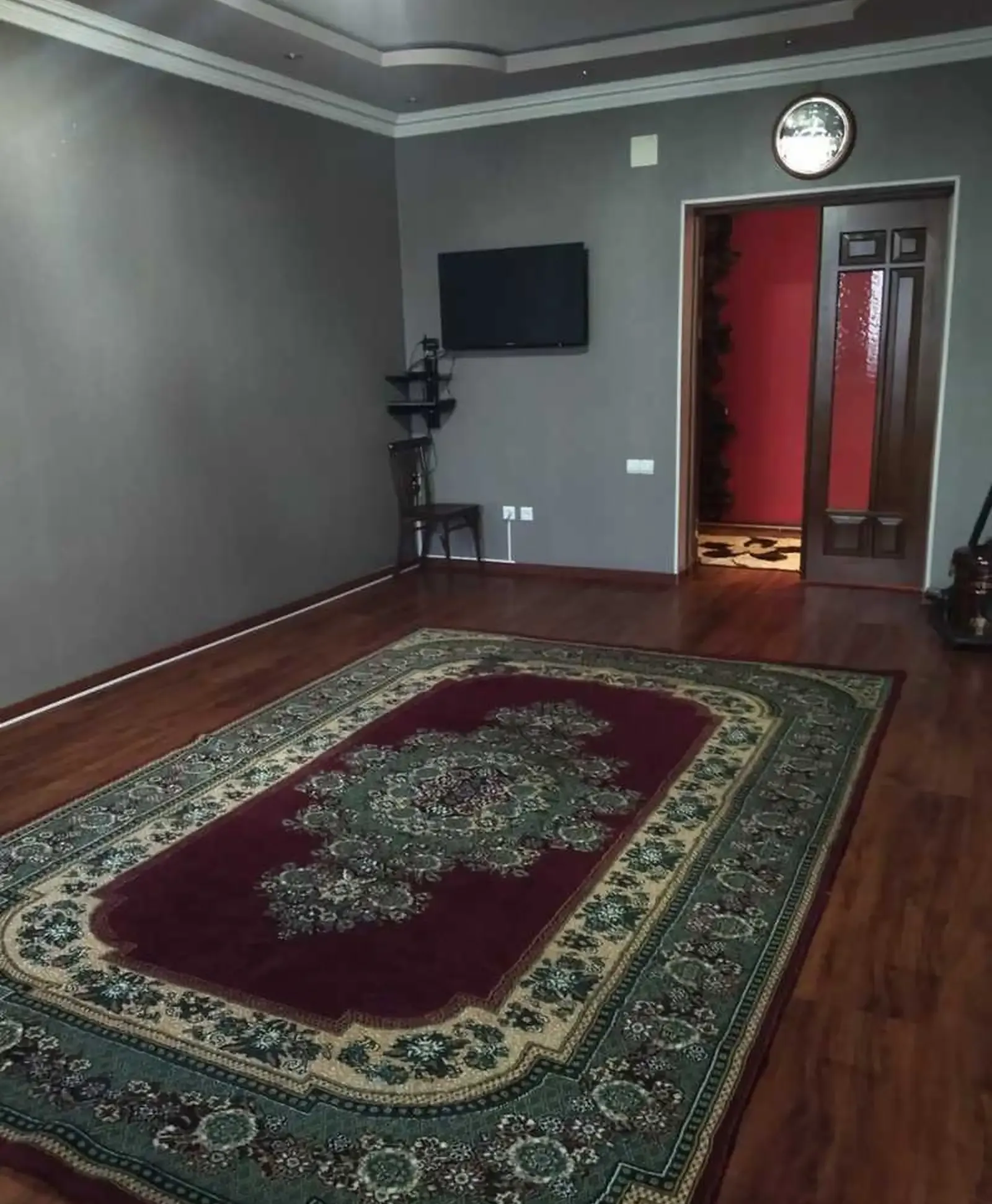 2-комн. квартира, 5 этаж, 80м², Фирдавси