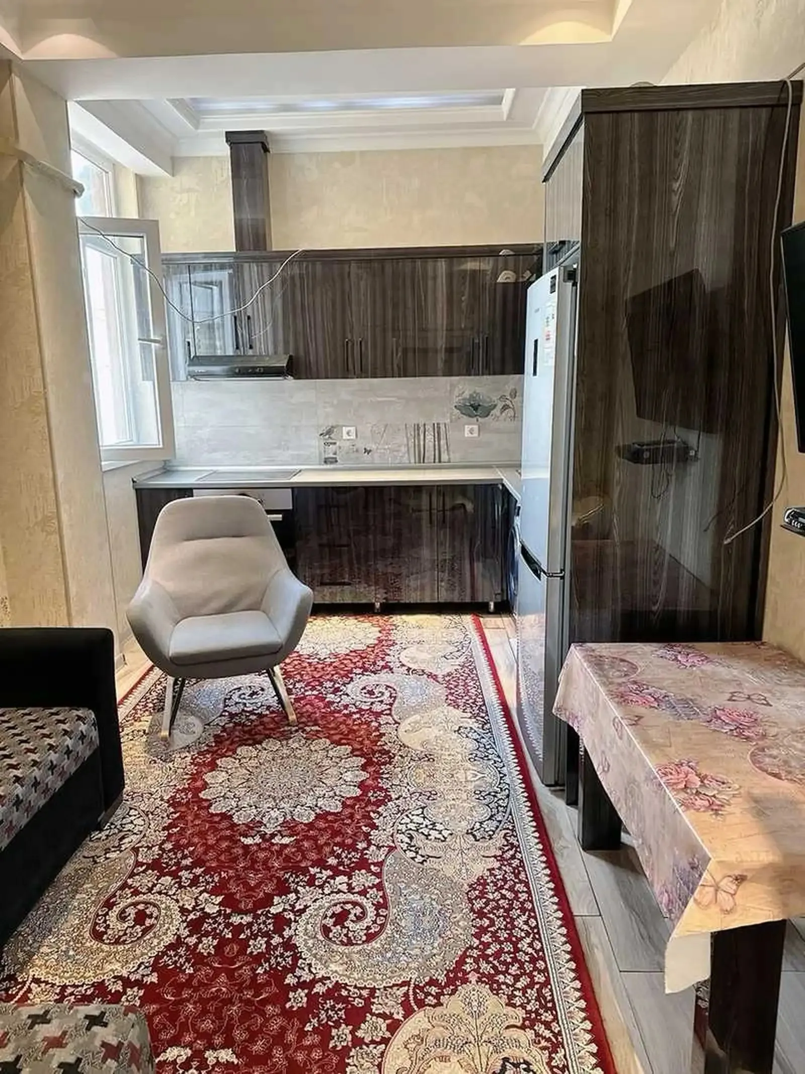 2-комн. квартира, 5 этаж, 80м², 112 мкр, ру па руи кафеи Суман
